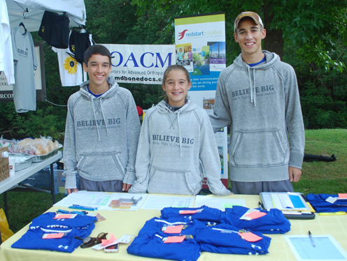 believe-big-volunteer-table